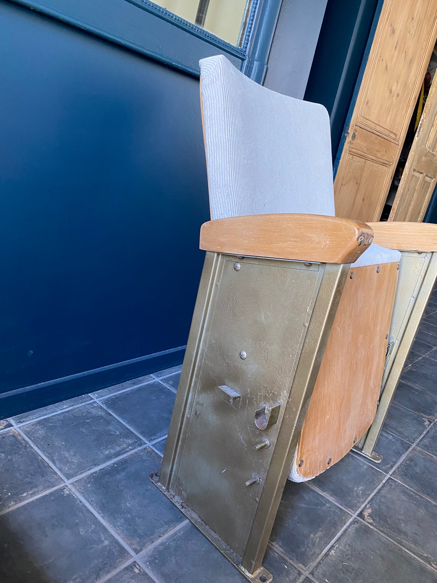 VICTOR : Fauteuil de Cinéma Vintage - Ambiance Chic