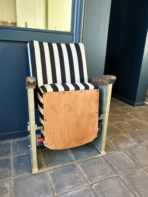 BeetleJuice- Fauteuil de Cinéma revisité -