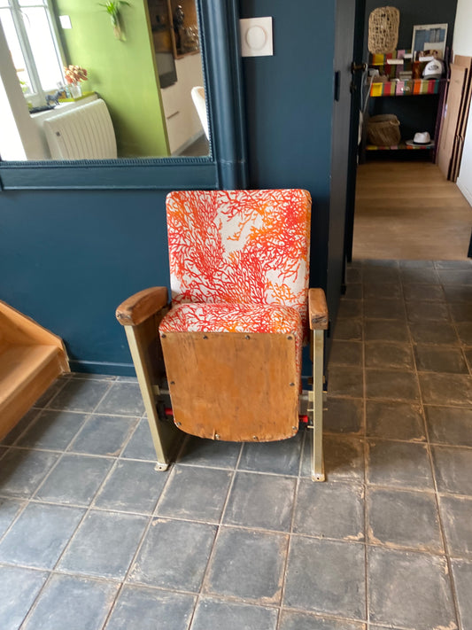 Corail : Fauteuil Vintage - Pratique et Élégant