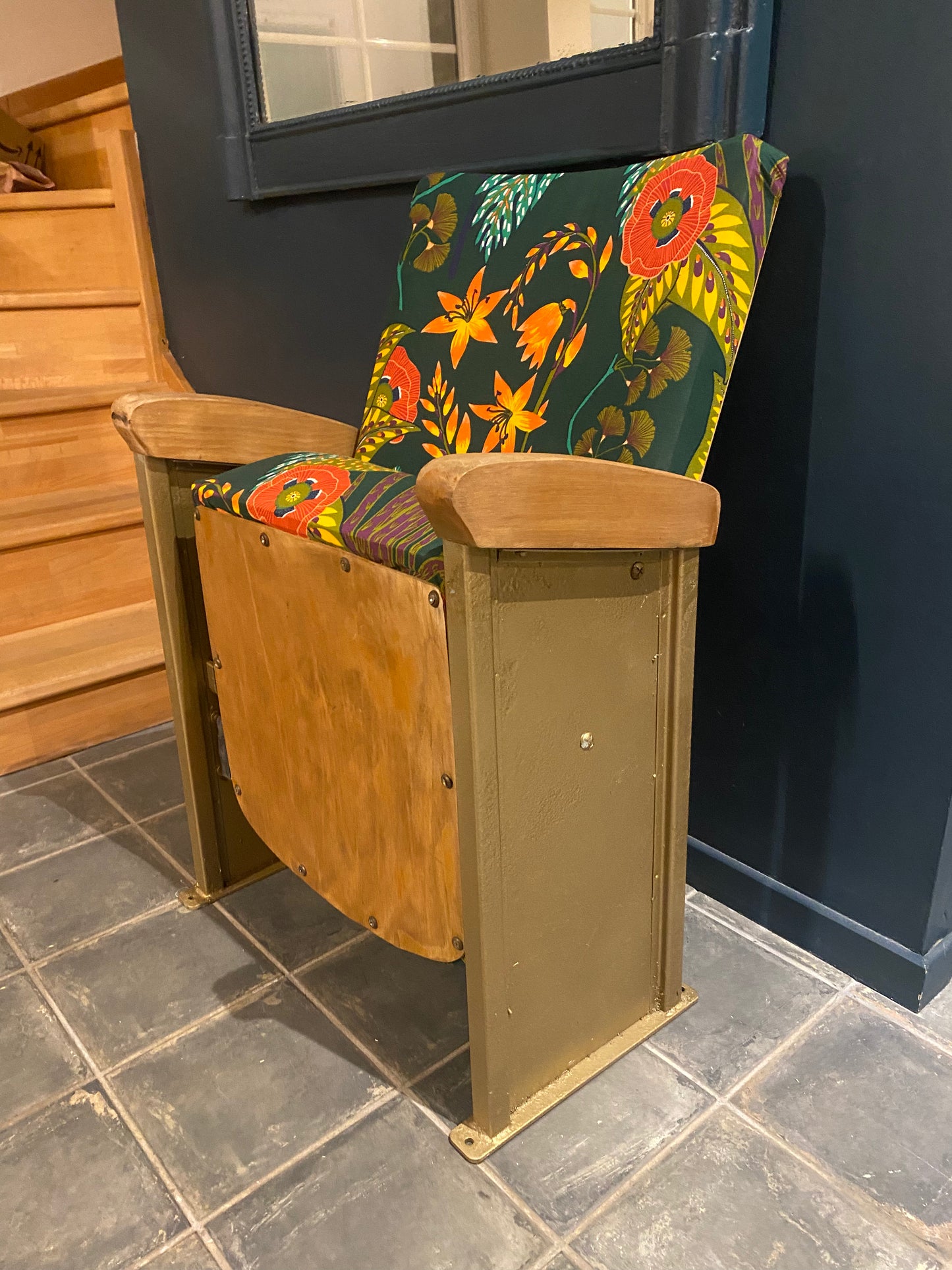 Wendy : Fauteuil de Cinéma Vintage - Élégance Classique