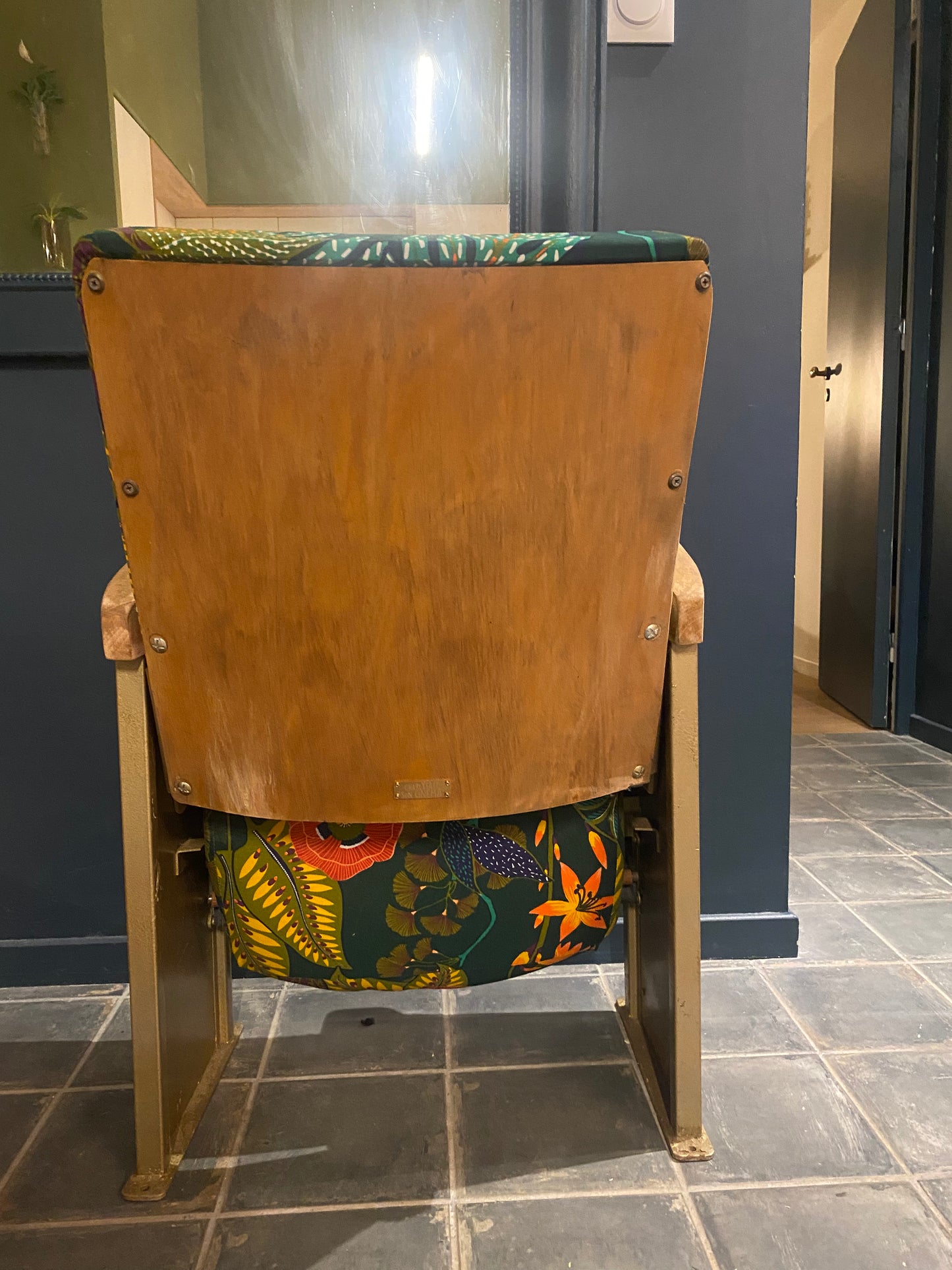 Wendy : Fauteuil de Cinéma Vintage - Élégance Classique